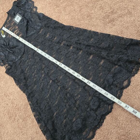 Just Sexy Lingerie XL Black Lace Nightgown Top Flutter Cap Sleeves New - Picture 5 of 9